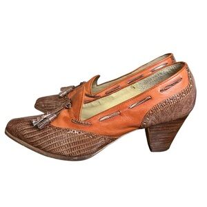 VTG 70s Turf Shoe Made in Brazil Leather Tassel Loafer Heels Brown Sz 8.5 Pumps